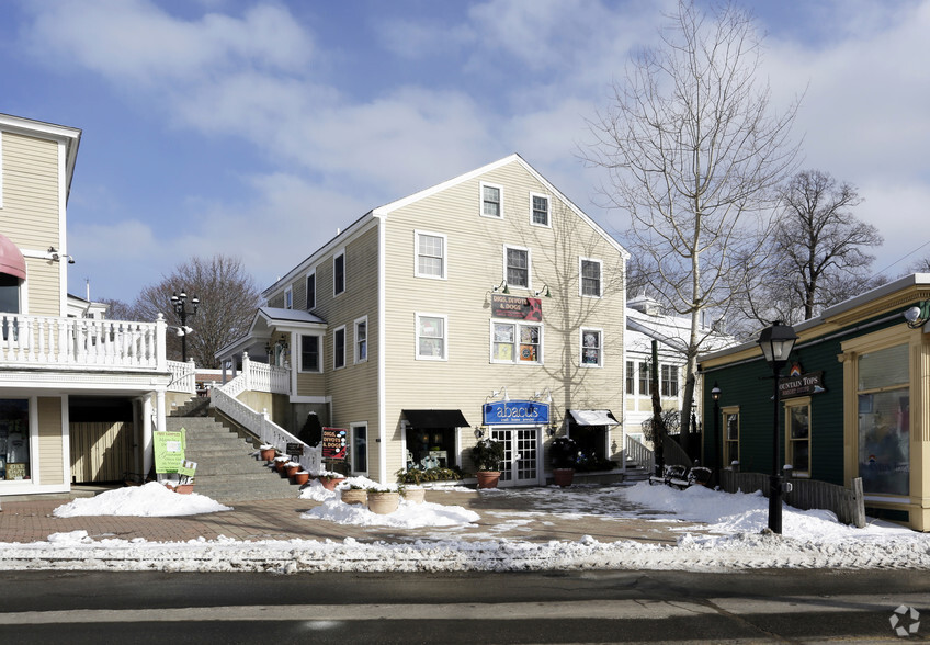 2 Ocean, Kennebunkport, ME à vendre - Photo principale - Image 1 de 1