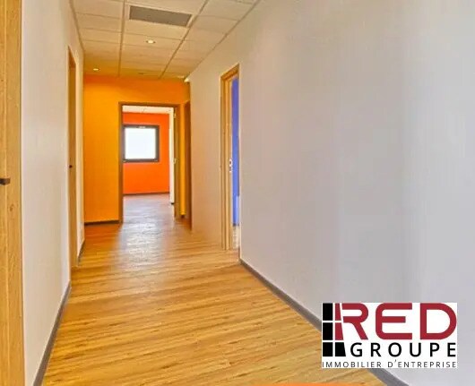 Office in Éguilles for lease - Building Photo - Image 3 of 4