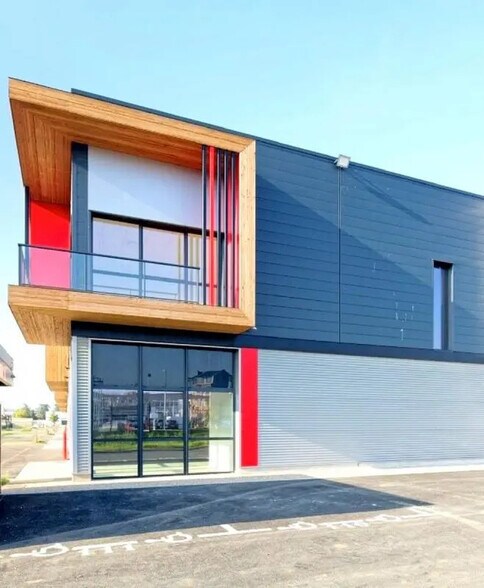 Flex dans Plaisir à louer - Photo du bâtiment - Image 3 de 9