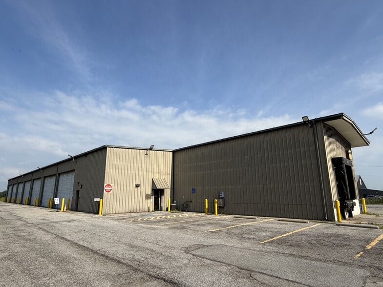 820 Carpenter Rd, Defiance, OH for sale - Building Photo - Image 2 of 5