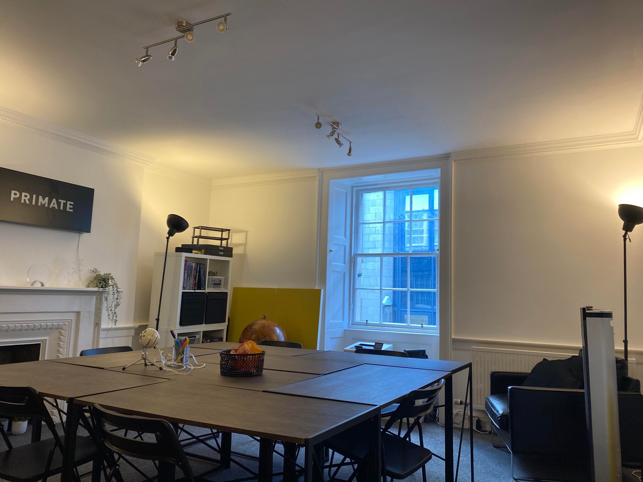 6 Hill St, Edinburgh for lease Interior Photo- Image 1 of 4