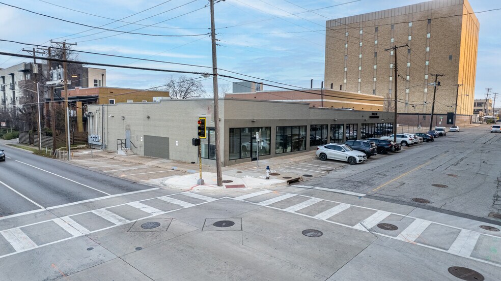 4101-4109 Bryan St, Dallas, TX à louer - Photo du bâtiment - Image 2 de 7