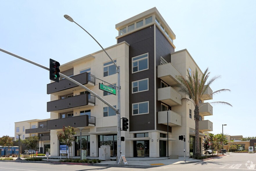 612-620 E Carson St, Carson, CA à louer - Photo du bâtiment - Image 3 de 13