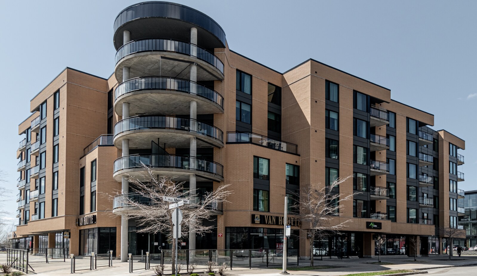 1600 Rue Métivier, Lévis, QC for sale Primary Photo- Image 1 of 1