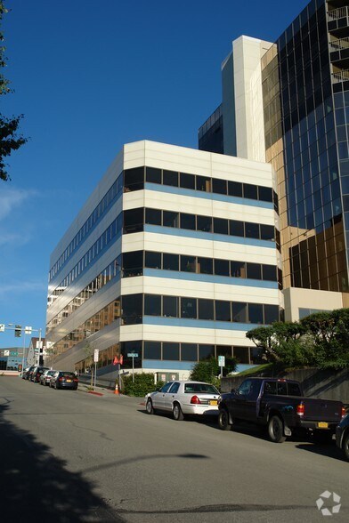500 L St, Anchorage, AK à louer - Photo du bâtiment - Image 1 de 8