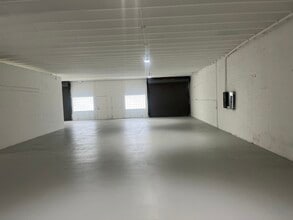 210-214 10th St, Lake Park, FL for lease Interior Photo- Image 1 of 4