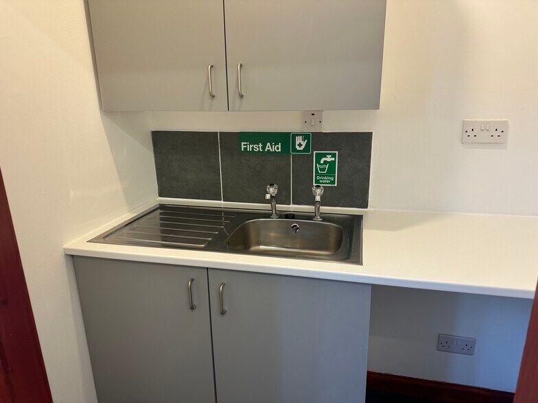 108 Market St, Musselburgh à louer - Photo du bâtiment - Image 2 de 3