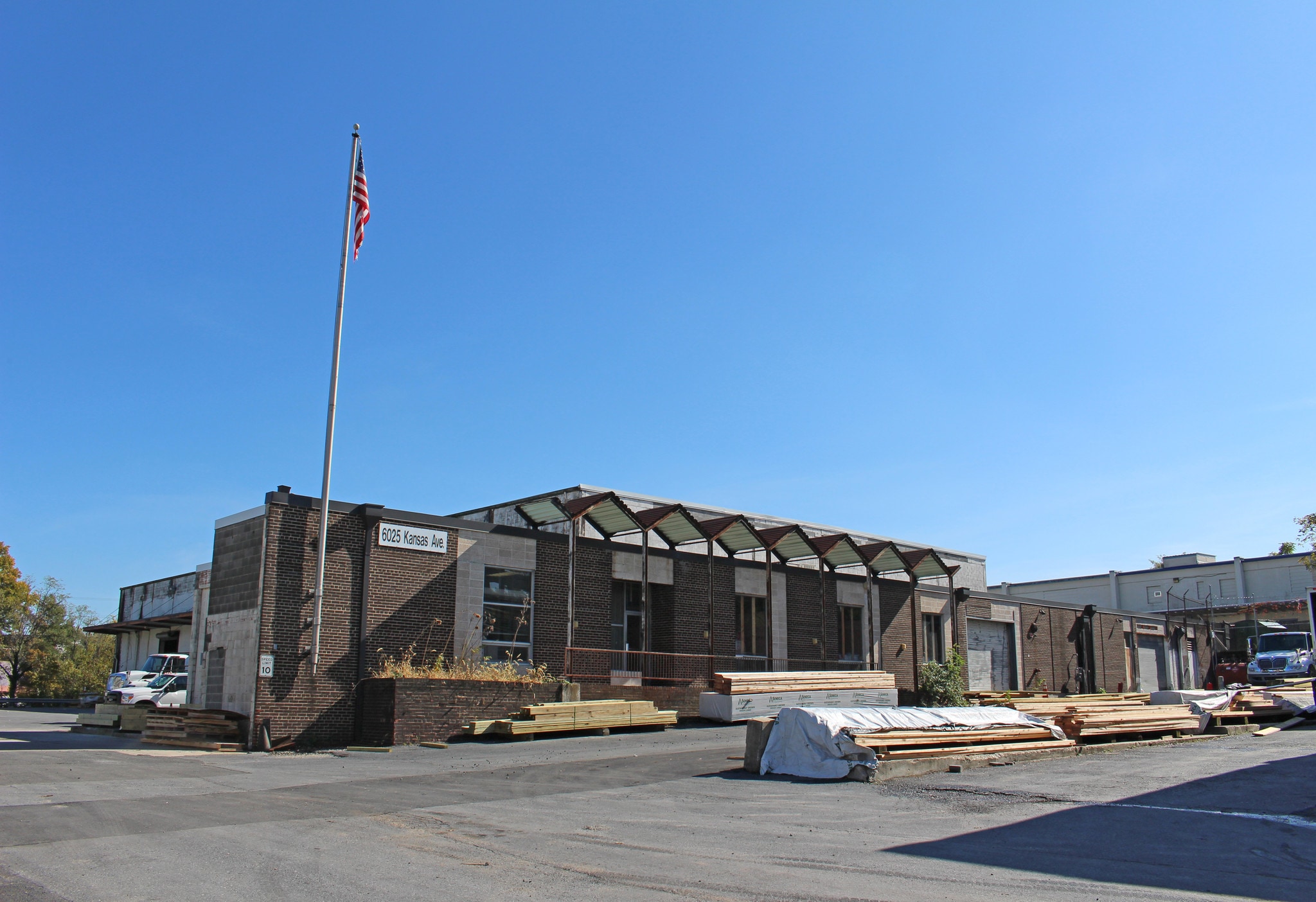 6025 Kansas Ave NW, Washington, DC for lease Primary Photo- Image 1 of 6