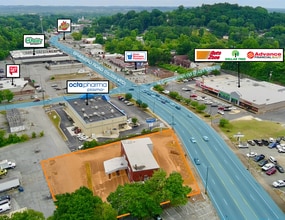 3535 Brainerd Rd, Chattanooga, TN à louer Aérien- Image 1 de 11