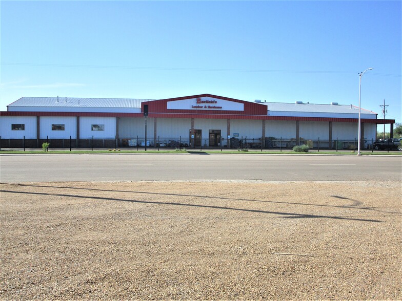 500 W Brown St, Pampa, TX à vendre - Photo du bâtiment - Image 1 de 1