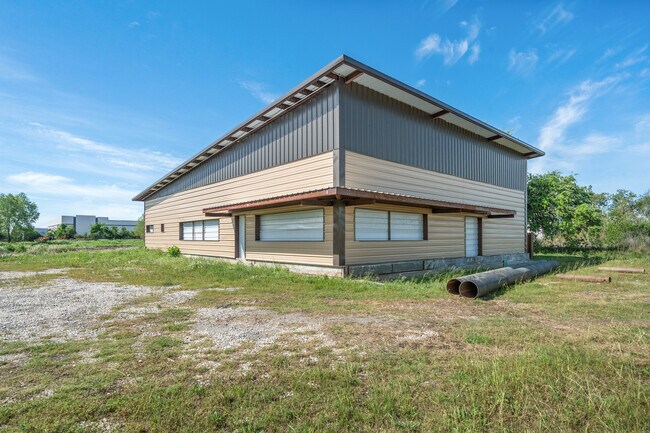 Plus de détails pour 7304 I-10 E, Baytown, TX - Commerce de détail à vendre