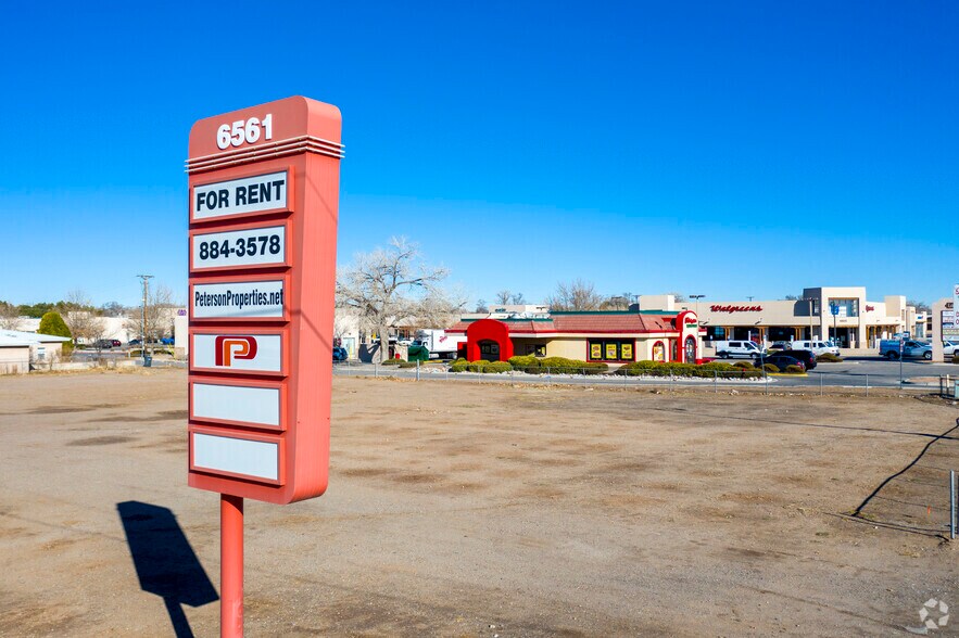 6601 4th St NW, Albuquerque, NM à louer - Photo du bâtiment - Image 3 de 7