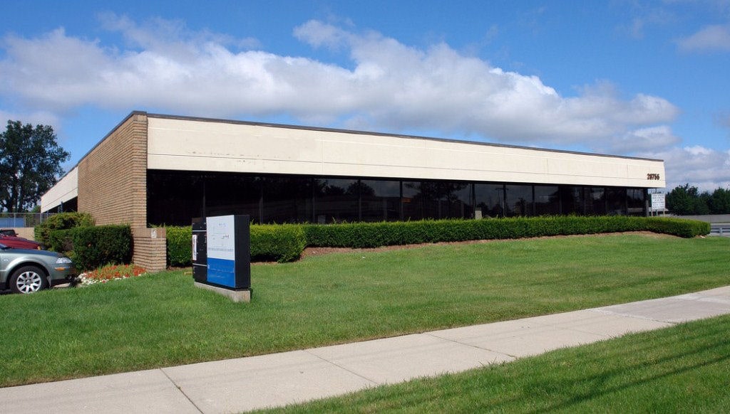 28755 Schoenherr Rd, Warren, MI à louer Photo du bâtiment- Image 1 de 2