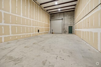 1440 N Nova Rd, Daytona Beach, FL for lease Interior Photo- Image 2 of 5