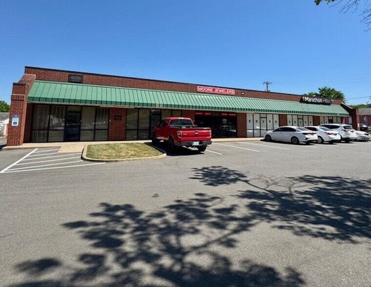 4000 Wilkinson Blvd, Charlotte, NC à louer - Photo principale - Image 1 de 2