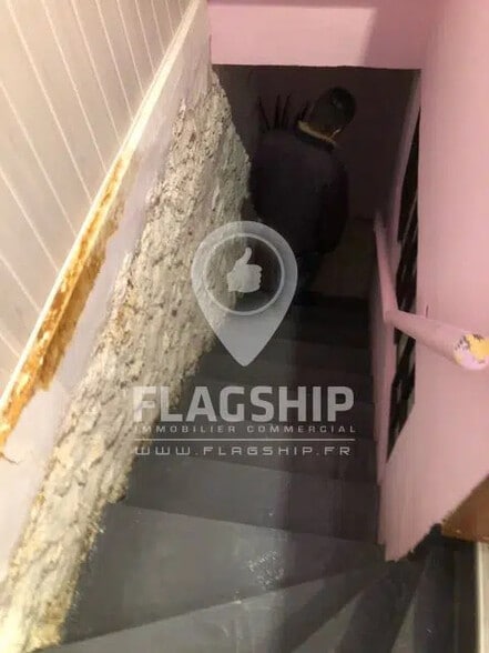 Retail in Paris for sale - Interior Photo - Image 2 of 4