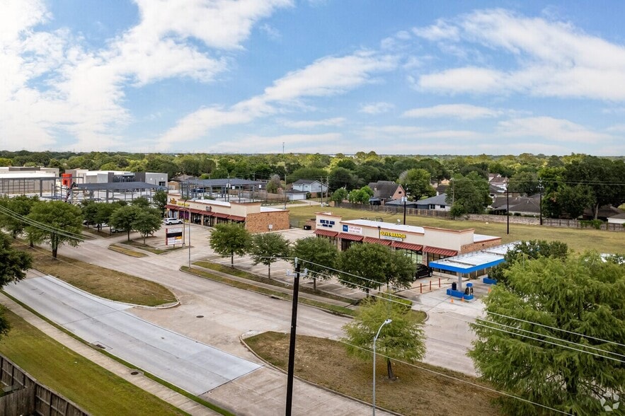 15211 Fondren Rd, Missouri City, TX à vendre - Photo principale - Image 1 de 5