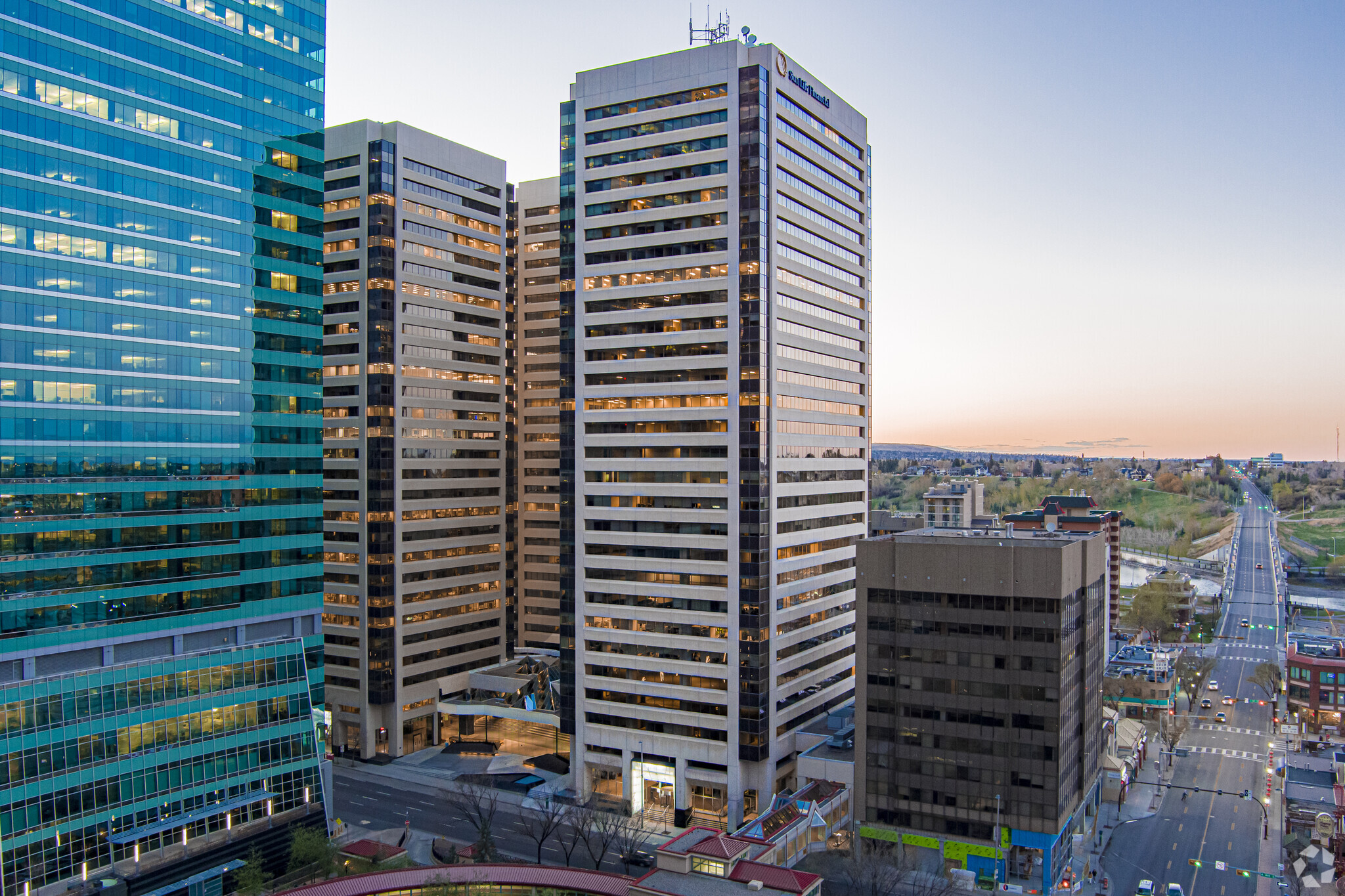 112 4th Av SW, Calgary, AB for sale Primary Photo- Image 1 of 1