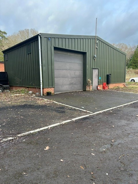 Avon Causeway, Hurn for lease Primary Photo- Image 1 of 5