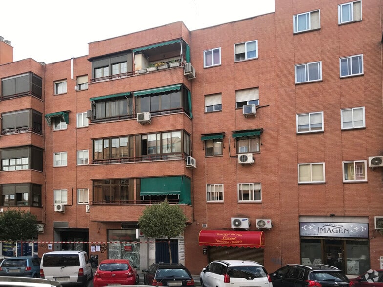 Multifamily in San Fernando de Henares, Madrid for sale - Building Photo - Image 1 of 2