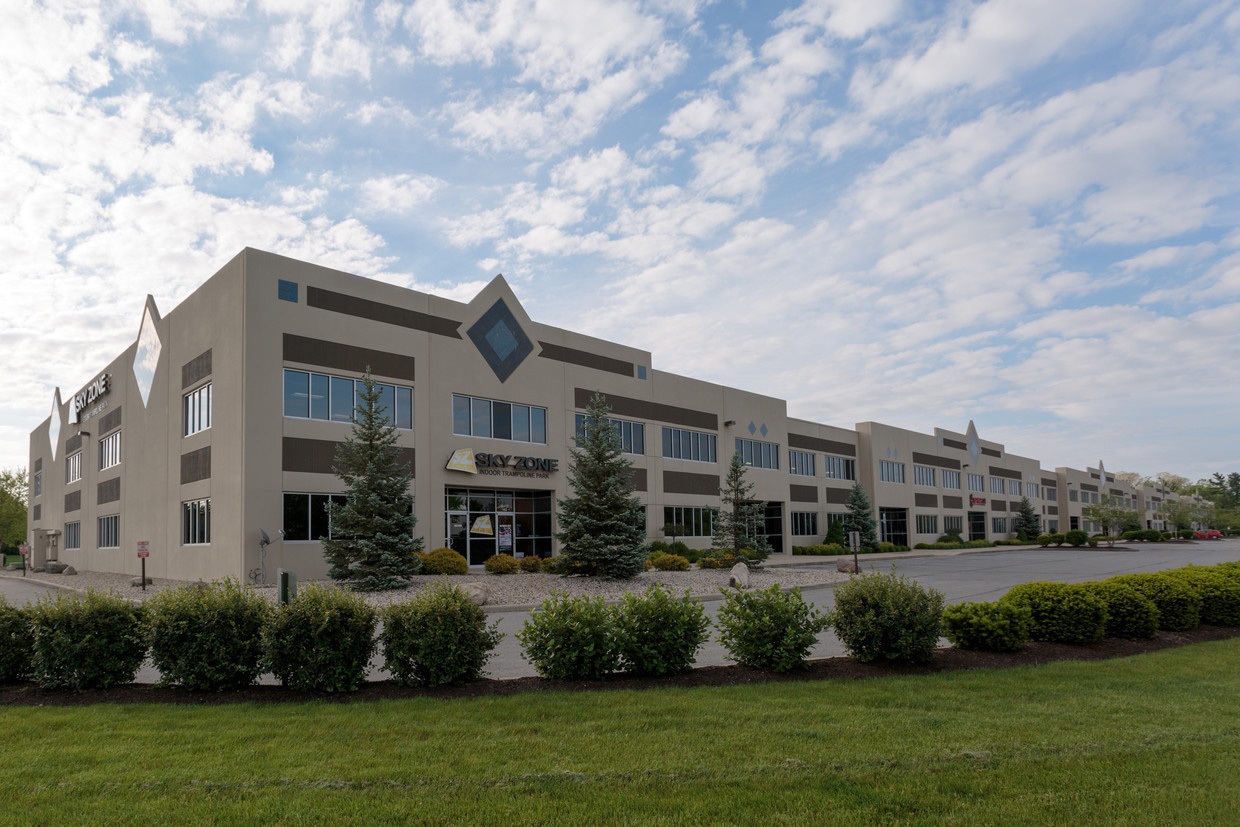 10080 E 121st St, Fishers, IN à vendre Photo du b timent- Image 1 de 1