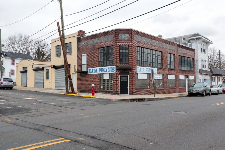 309-311 Hillside Ave, Hillside, NJ for lease - Building Photo - Image 1 of 21