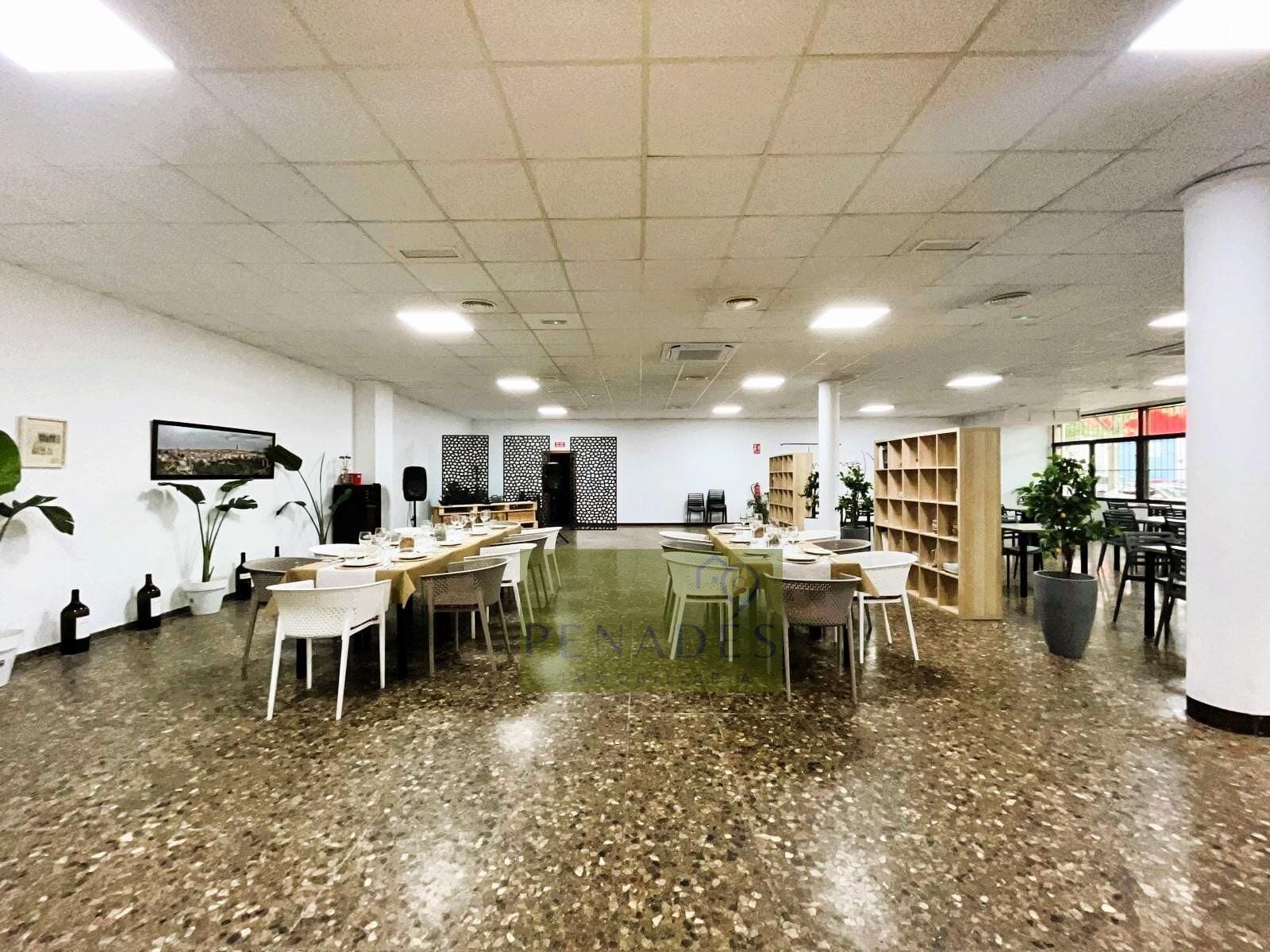 Commerce de détail dans Ontinyent, Valencia à louer Photo intérieure- Image 1 de 17