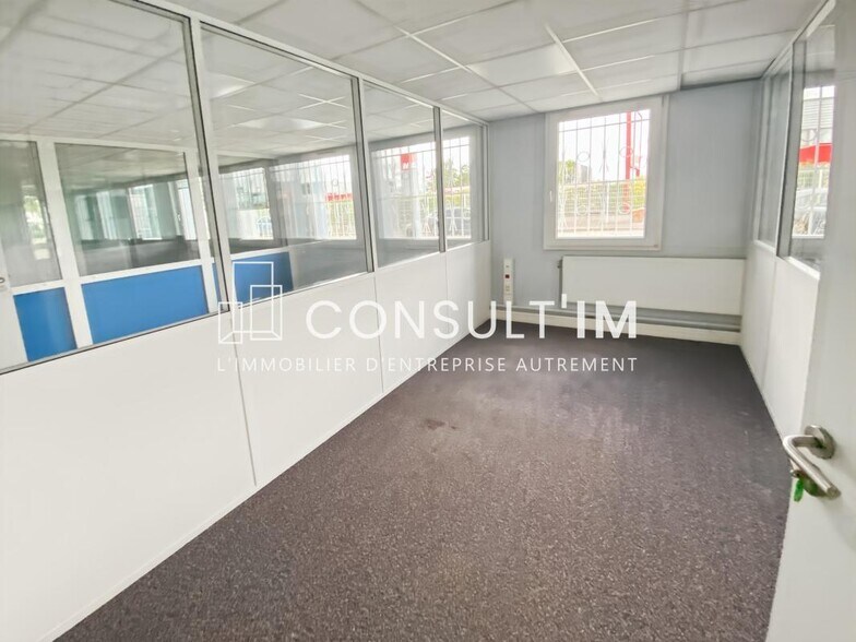Office in Aulnay-sous-Bois for lease - Interior Photo - Image 3 of 7