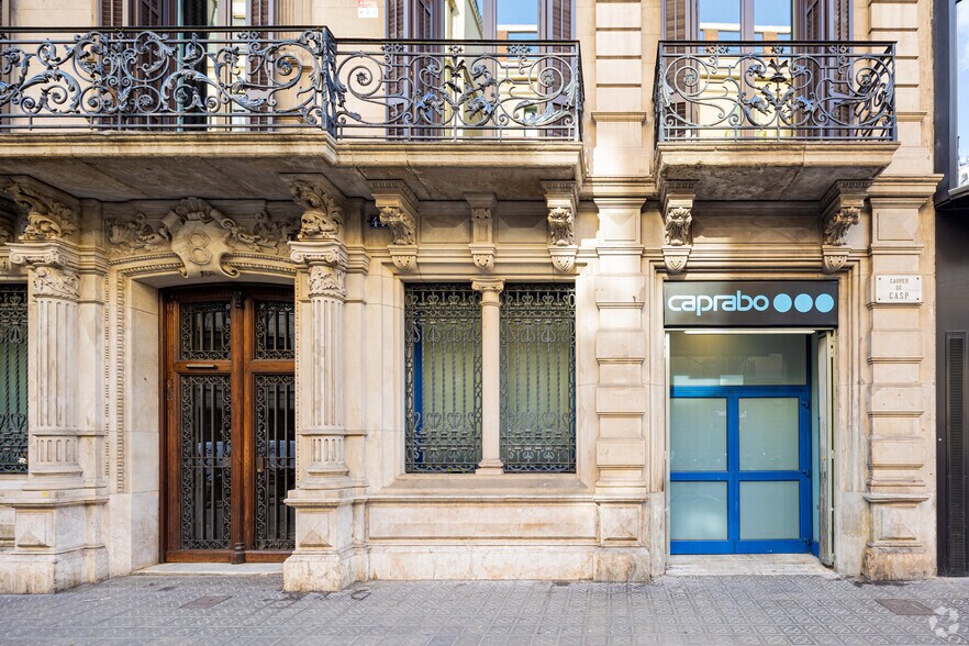 Carrer de Casp, 44, Barcelone, Barcelona à louer - Photo du bâtiment - Image 3 de 5