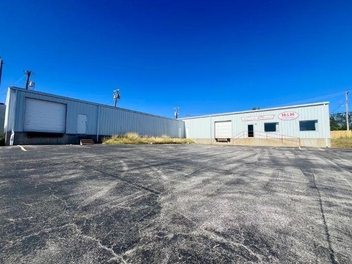 4429 NW 10th St, Oklahoma City, OK à vendre - Photo du bâtiment - Image 2 de 6