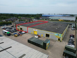 Plus de détails pour Sandfield Close, Northampton - Industriel à louer