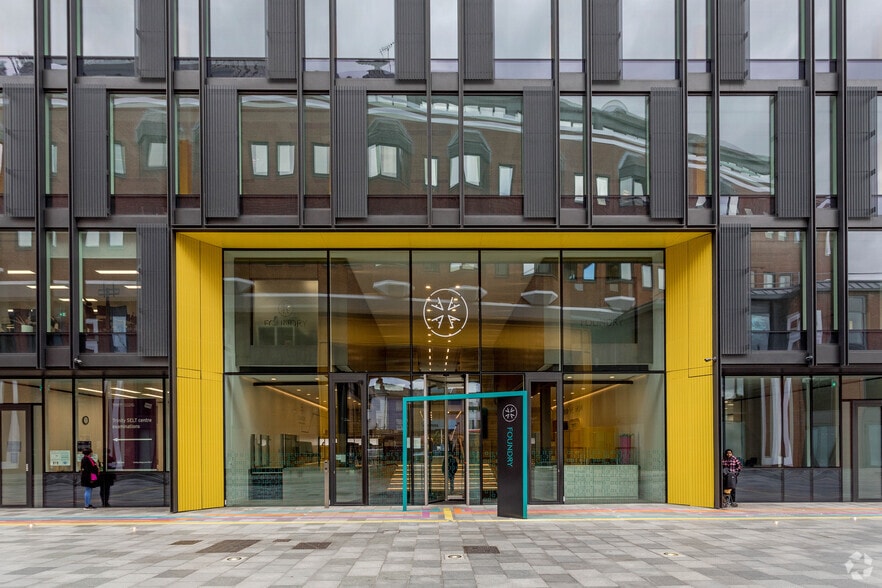 77 Fulham Palace Rd, London for lease - Building Photo - Image 2 of 22