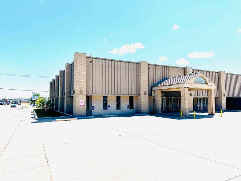 1801 9th St, Wichita Falls, TX for lease - Primary Photo - Image 1 of 16