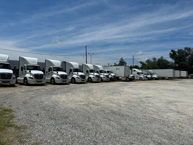 1108 Centennial Ave, Albany, GA à louer - Photo du bâtiment - Image 3 de 6