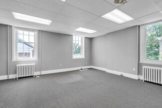 Plus de détails pour 349 W State St, Media, PA - Bureau à louer