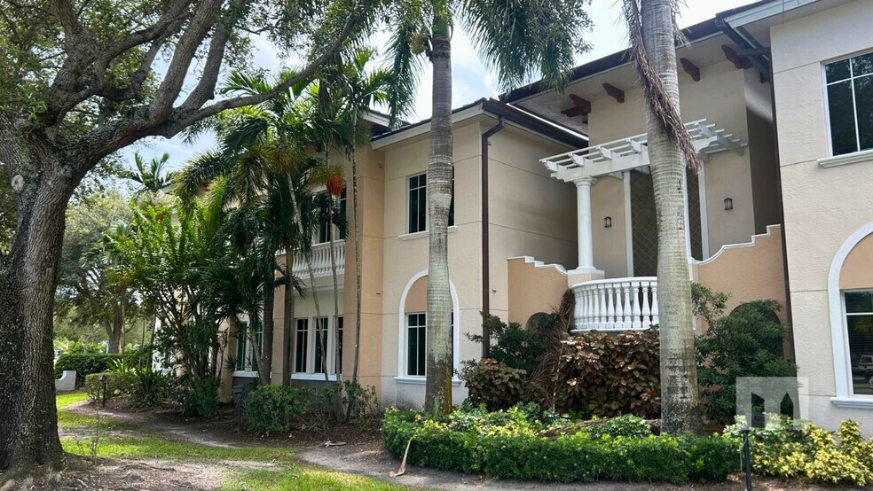160 Congress Park Dr, Delray Beach, FL à vendre - Photo du bâtiment - Image 2 de 9