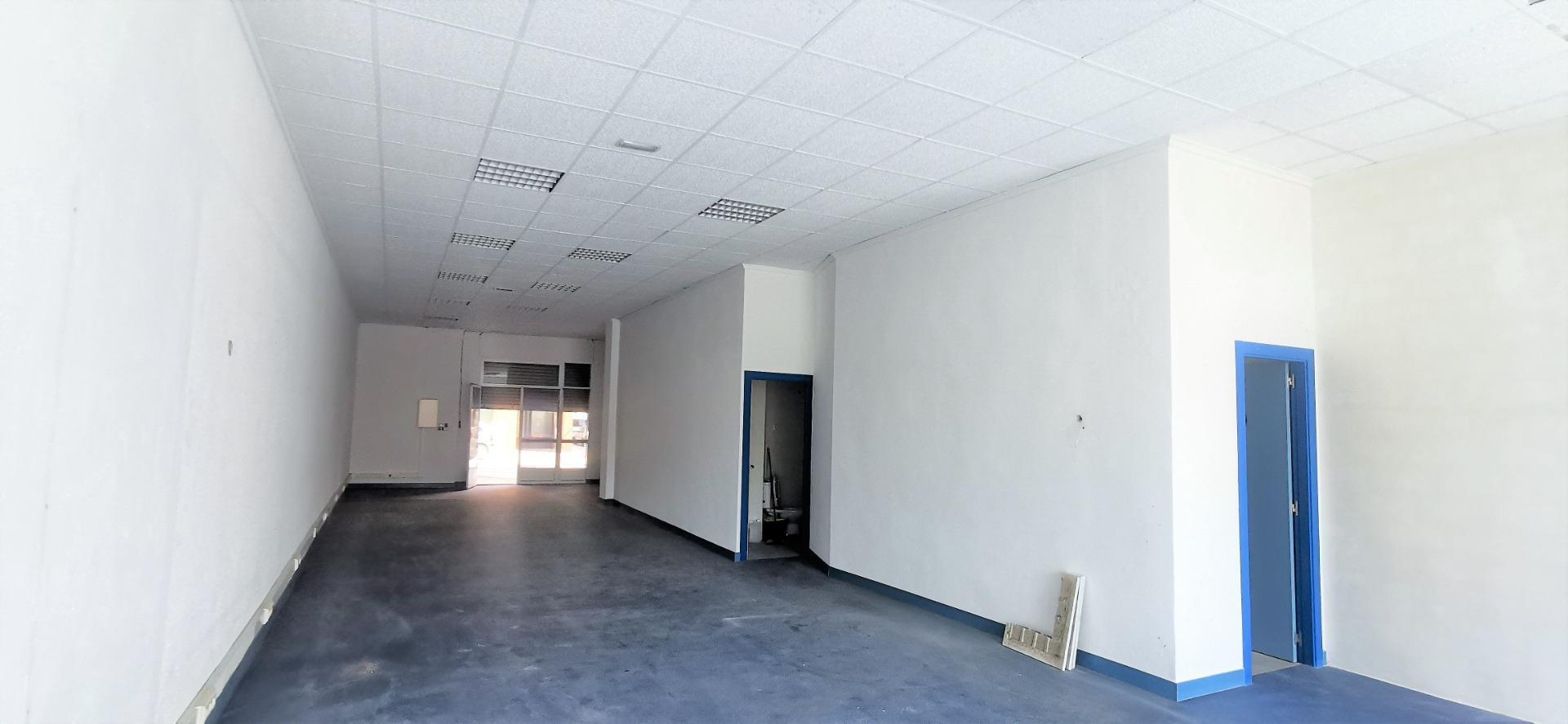 Retail in Ontinyent for lease Building Photo- Image 1 of 8
