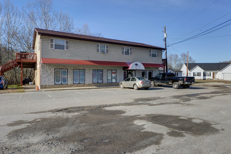 1765 US 60, Hurricane, WV à vendre - Photo du bâtiment - Image 3 de 6