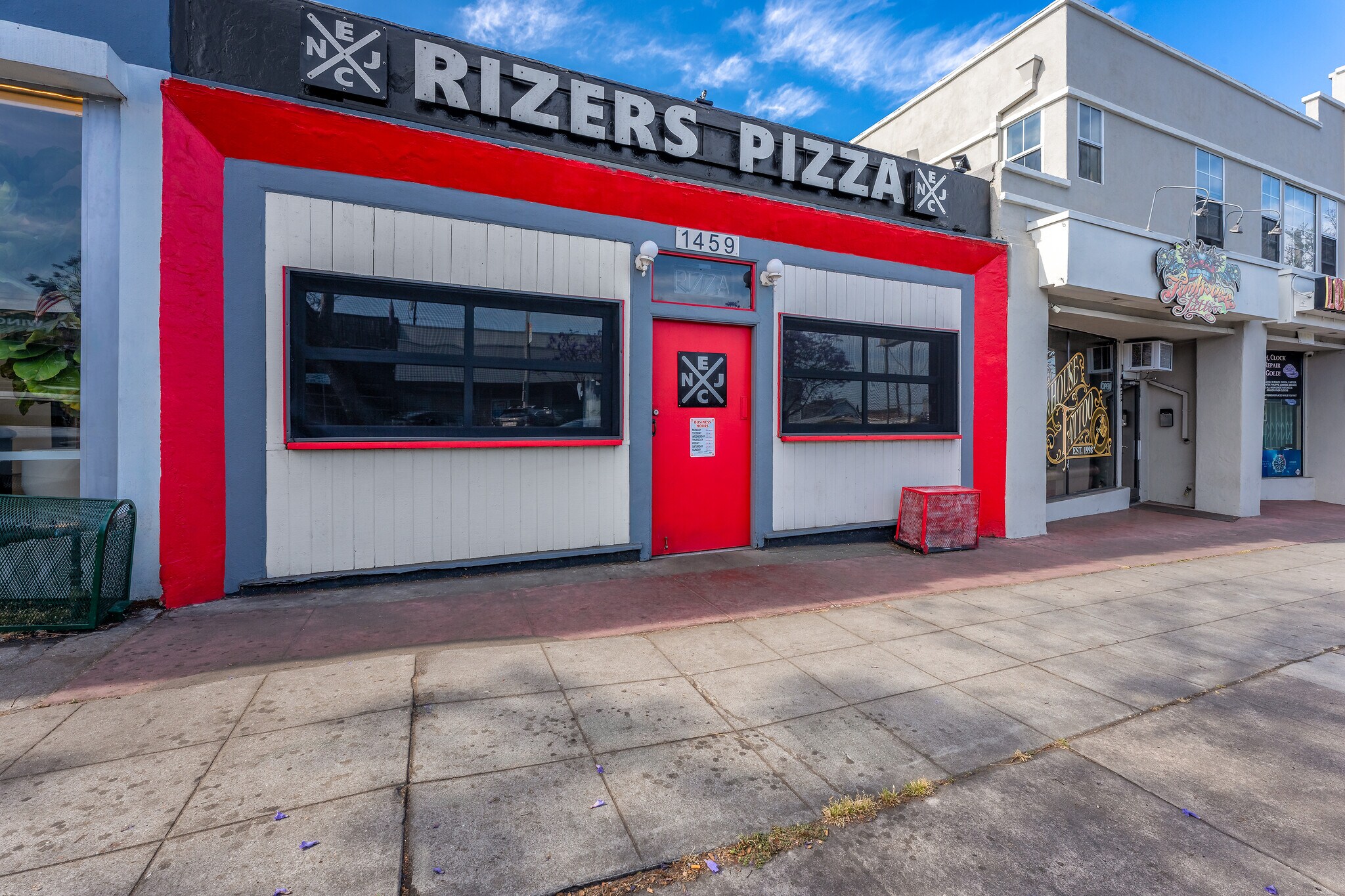 1459 Garnet Ave, San Diego, CA à vendre Photo du bâtiment- Image 1 de 1