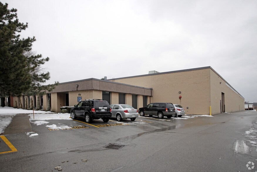 170 Commander Blvd, Toronto, ON à vendre - Photo principale - Image 1 de 1