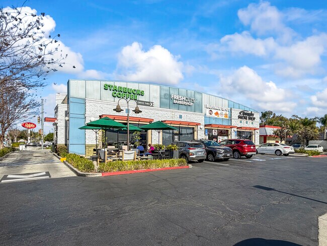 More details for 5900-5912 Del Amo Blvd, Lakewood, CA - Retail for Sale
