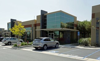 Plus de détails pour 8215 Rochester Ave, Rancho Cucamonga, CA - Bureau à louer
