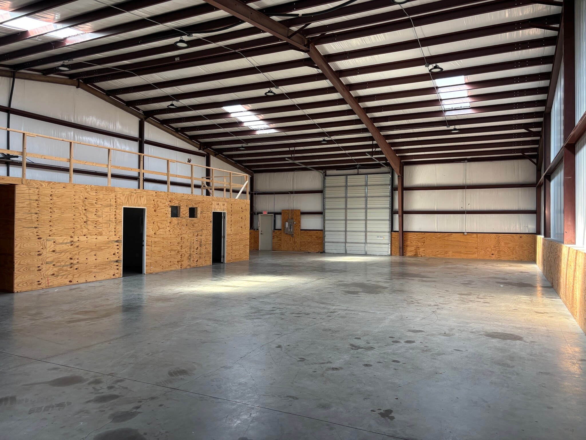 7661 Rendon Bloodworth Rd, Mansfield, TX for lease Interior Photo- Image 1 of 3