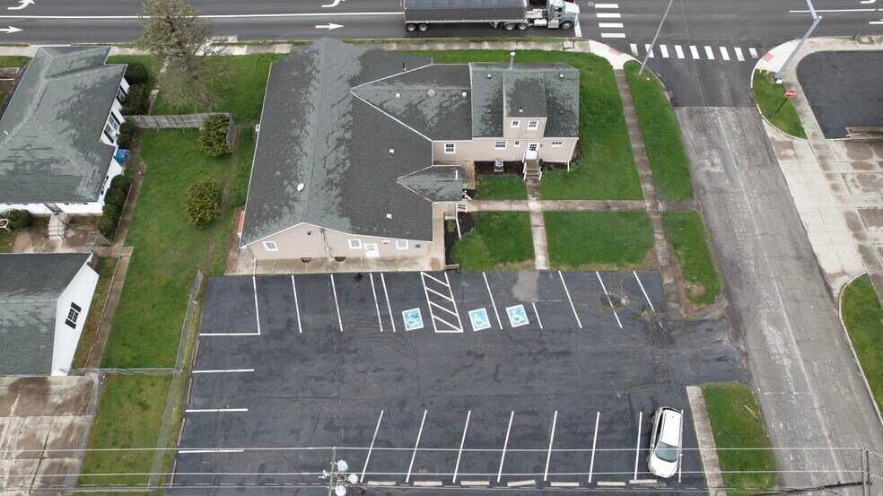 201 Lytle st, Fostoria, OH à vendre - Photo du bâtiment - Image 2 de 13