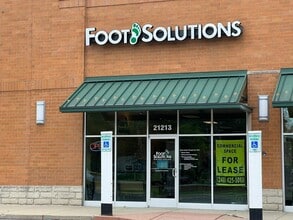 21213 Harper Ave, Saint Clair Shores, MI for lease Interior Photo- Image 2 of 13