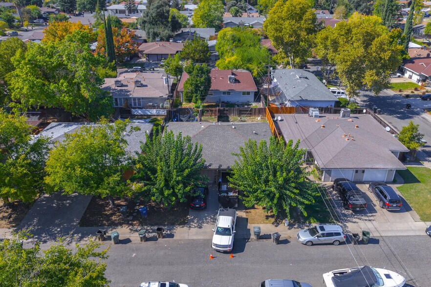 4917 Orchid Way, Sacramento, CA à vendre - Photo du bâtiment - Image 2 de 10