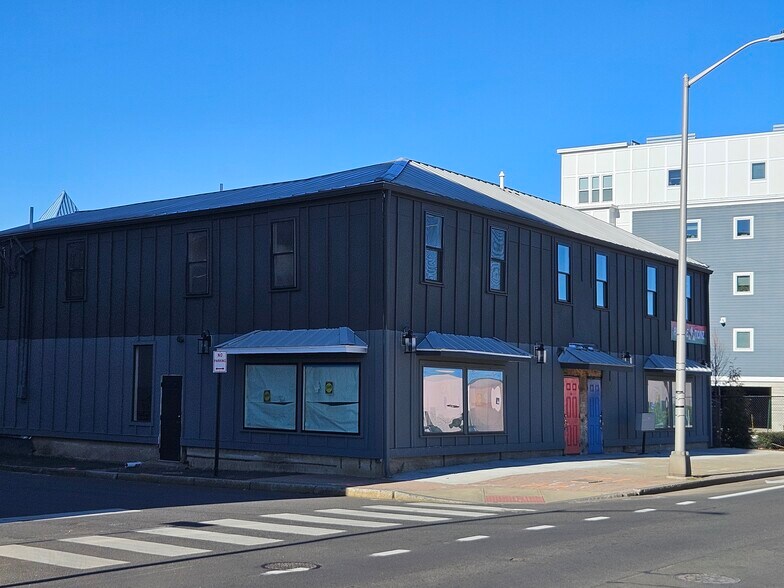 145 Water St, Norwalk, CT à vendre - Photo du bâtiment - Image 2 de 11