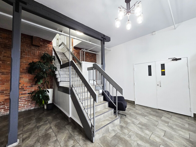 12-18 Byward Market Sq, Ottawa, ON à louer - Hall d’entrée - Image 3 de 5