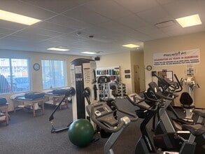 140 Eileen Way, Syosset, NY for lease Interior Photo- Image 2 of 4