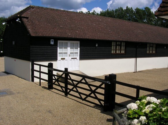 Sandhawes Hl, East Grinstead for lease Primary Photo- Image 1 of 5